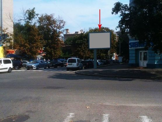 Фото рекламной плоскости по адресу s008А7,вул. Шевченко - вул. М. Грушевського (К. Лібкнехта)