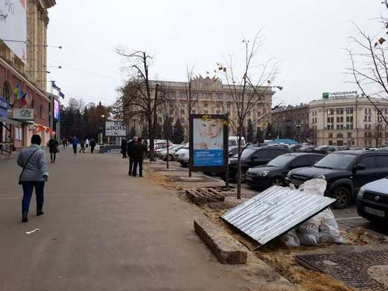 Фото рекламной плоскости по адресу Свободи пл., №6 Фото рекламной плоскости по адресу Свободи пл., №6
