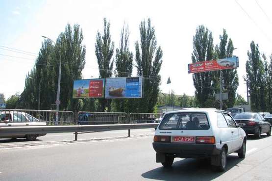 Фото рекламної площини за адресою Чоколівський бульв. - Уманська вул.,  : ринок "Караваєві дачі" (в напр. Севастопольської пл. : площина справа) Фото рекламної площини за адресою Чоколівський бульв. - Уманська вул.,  : ринок "Караваєві дачі" (в напр. Севастопольської пл. : площина справа)