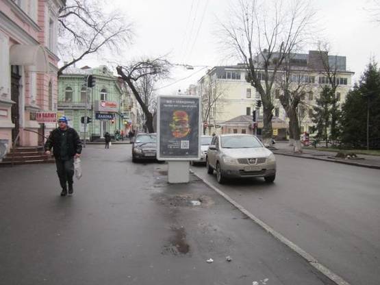 Фото рекламной плоскости по адресу Алчевских ул., 10 (Артема ул., 10) Фото рекламной плоскости по адресу Алчевских ул., 10 (Артема ул., 10)