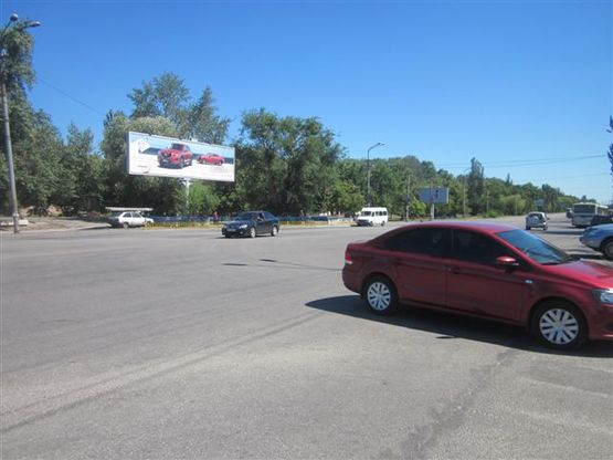 Фото рекламної площини за адресою Набережная Заводская-Красный Камень Фото рекламної площини за адресою Набережная Заводская-Красный Камень