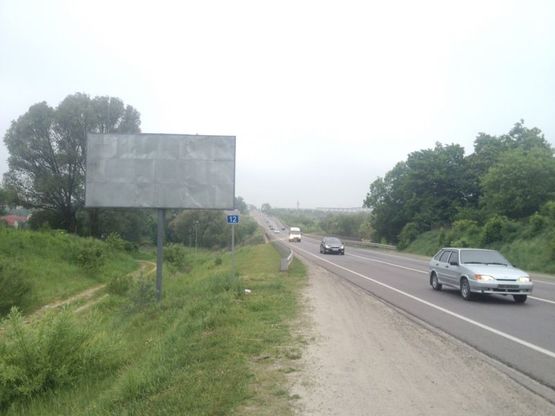 Фото рекламной плоскости по адресу Західний обхід м. Львова, км 12+0 праворуч. Гот. Панська Гора