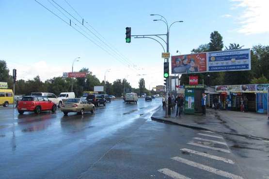 Фото рекламної площини за адресою Академіка Глушкова просп., : автостанція "Південна" (в напр. ст.М "Виставковий центр": площина зліва) Фото рекламної площини за адресою Академіка Глушкова просп., : автостанція "Південна" (в напр. ст.М "Виставковий центр": площина зліва)