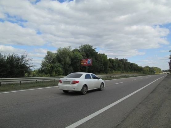 Фото рекламної площини за адресою Киев-Харьков км 464+245