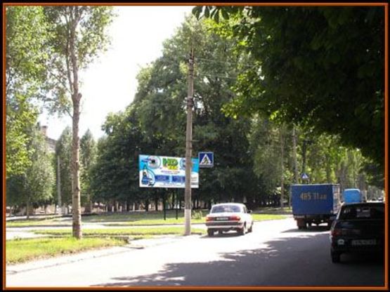 Фото рекламної площини за адресою на подъеме пр-т Свободы (Мира) Фото рекламної площини за адресою на подъеме пр-т Свободы (Мира)