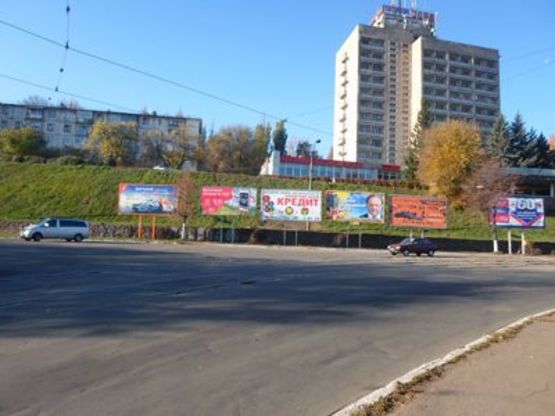 Фото рекламної площини за адресою ул. Бурхана, гостиница Заря(Заря) Фото рекламної площини за адресою ул. Бурхана, гостиница Заря(Заря)