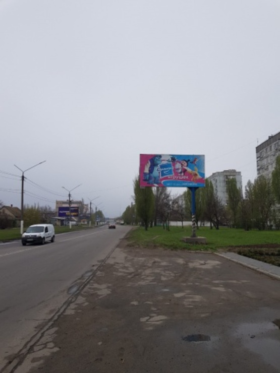 Фото рекламной плоскости по адресу ул.Воинов "ЄРЕБУНИ" Фото рекламной плоскости по адресу ул.Воинов "ЄРЕБУНИ"