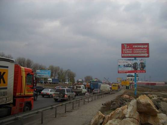 Фото рекламної площини за адресою Окружная дорога, сервисные станции "СКАНИЯ", "VOLVO" нижний, напр. пл. Одесская Фото рекламної площини за адресою Окружная дорога, сервисные станции "СКАНИЯ", "VOLVO" нижний, напр. пл. Одесская