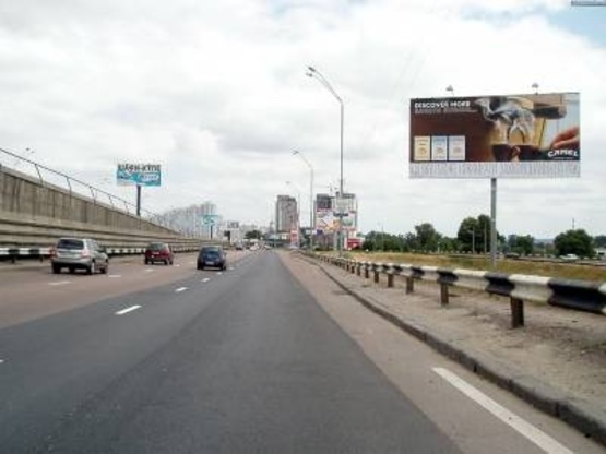 Фото рекламної площини за адресою Бажана проспект, 300м от ст.м."Славутич"