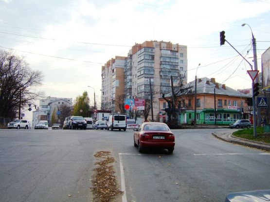 Фото рекламной плоскости по адресу перехрестя пр.Миру - вул.М.Рибалка. неподалік: зупинка, скупчення МАФів, супермаркет "Сільпо", ТЦ (в центр) Фото рекламной плоскости по адресу перехрестя пр.Миру - вул.М.Рибалка. неподалік: зупинка, скупчення МАФів, супермаркет "Сільпо", ТЦ (в центр)