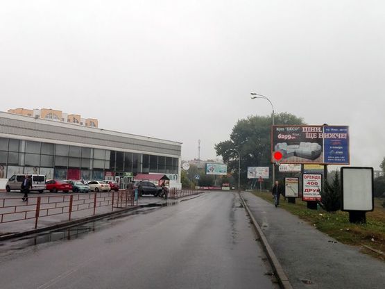 Фото рекламної площини за адресою нова дорога біля Епіцентру (парковка "Таврія В"). неподалік: "Епіцентр", супермаркет "Таврія В", елітна забудова "Набережний квартал", багато дрібної комерції (центр) Фото рекламної площини за адресою нова дорога біля Епіцентру (парковка "Таврія В"). неподалік: "Епіцентр", супермаркет "Таврія В", елітна забудова "Набережний квартал", багато дрібної комерції (центр)