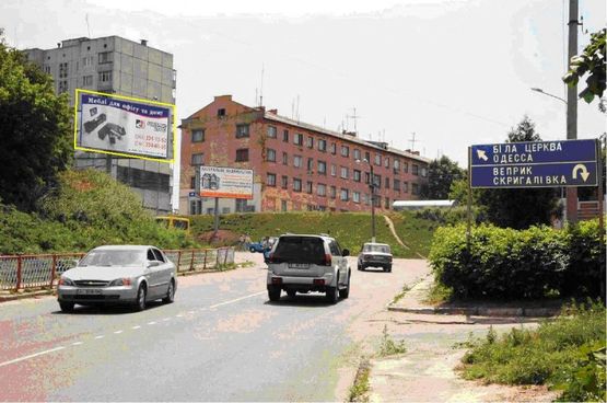 Фото рекламної площини за адресою перекресток ул. Соборной и ул.Героев Танкистов, основной перекресток в городе