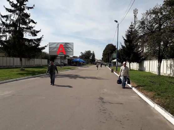 Фото рекламной плоскости по адресу Приміський Вокзал м. Львова місце №3 Фото рекламной плоскости по адресу Приміський Вокзал м. Львова місце №3