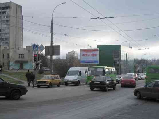 Фото рекламної площини за адресою ул. Деревянко/ ул.Балакирева Фото рекламної площини за адресою ул. Деревянко/ ул.Балакирева