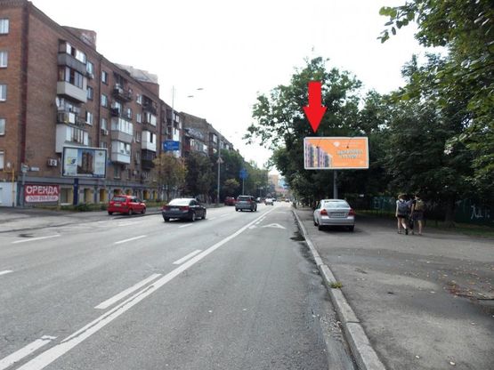 Фото рекламной плоскости по адресу Жилянская ул.47, направление к НСК "Олимпийский"