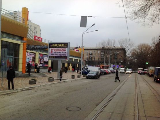 Фото рекламной плоскости по адресу 034Б6,просп. Гагаріна, 8А Фото рекламной плоскости по адресу 034Б6,просп. Гагаріна, 8А