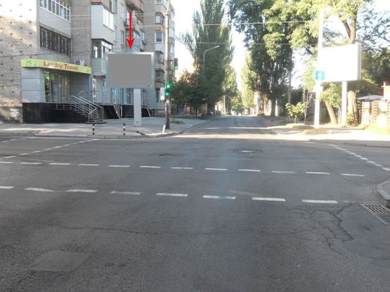 Фото рекламной плоскости по адресу s025А2,вул. О. Гончара - вул. Паторжинського