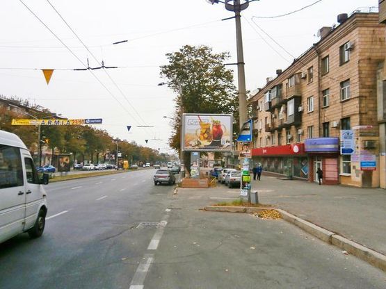Фото рекламной плоскости по адресу Соборный пр.,168 ЦЕНТРАЛЬНАЯ ЗОНА. Сервисный центр" Vodafone" Фото рекламной плоскости по адресу Соборный пр.,168 ЦЕНТРАЛЬНАЯ ЗОНА. Сервисный центр" Vodafone"