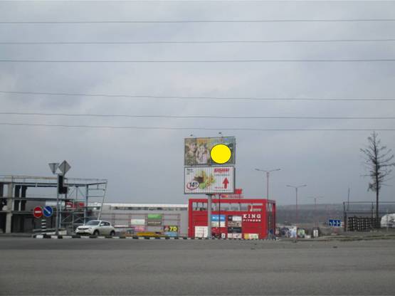 Фото рекламной плоскости по адресу Л.Свободы пр-т (ТРЦ "Караван", "МЕТРО") (островок)-ПРИЗМА Фото рекламной плоскости по адресу Л.Свободы пр-т (ТРЦ "Караван", "МЕТРО") (островок)-ПРИЗМА