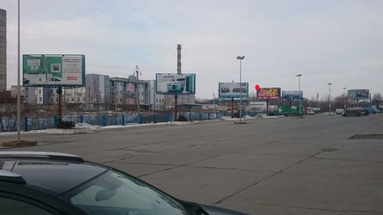 Фото рекламной плоскости по адресу вул. Хотинська, 43, ТВЦ "Панорама" Фото рекламной плоскости по адресу вул. Хотинська, 43, ТВЦ "Панорама"