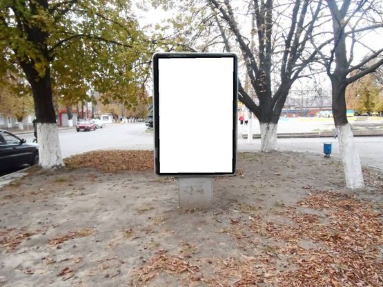 Фото рекламной плоскости по адресу г.Фастов,  перекресток ул.Льва Толстого и Соборной, 18