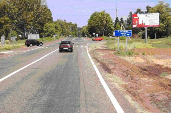 Фото рекламной плоскости по адресу ул. Червоный шлях перекресток с Окружной, за газо-заправкой, въезд с Белой Церкви, Умани Фото рекламной плоскости по адресу ул. Червоный шлях перекресток с Окружной, за газо-заправкой, въезд с Белой Церкви, Умани