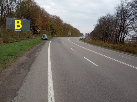 Фото рекламной плоскости по адресу Н-17 Під'їзд до м.Львів, за Дублянами в сторону Києва