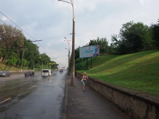 Фото рекламної площини за адресою ул. Волгоградская, движение к пл. Горького, за 500 м до перекрестка ул. Волгоградской и ул. Ярослава Мудрого (Отто Брозовского) Фото рекламної площини за адресою ул. Волгоградская, движение к пл. Горького, за 500 м до перекрестка ул. Волгоградской и ул. Ярослава Мудрого (Отто Брозовского)