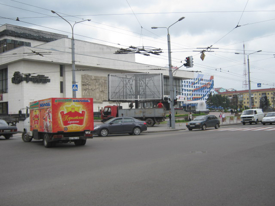 Фото рекламной плоскости по адресу Незалежності-Бандери(ЦНТІ) (Б) (призма)