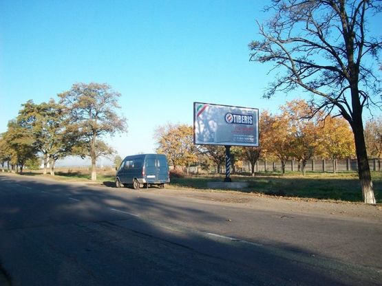 Фото рекламної площини за адресою перехрестя вул. Херсонської та вул. Поромної (Крупської)