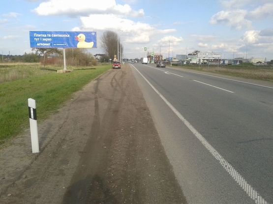 Фото рекламної площини за адресою Пасіки-Зубрецькі (АЗС ОККО) (лівий)