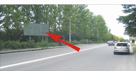 Фото рекламной плоскости по адресу вул. Бродівська сторона