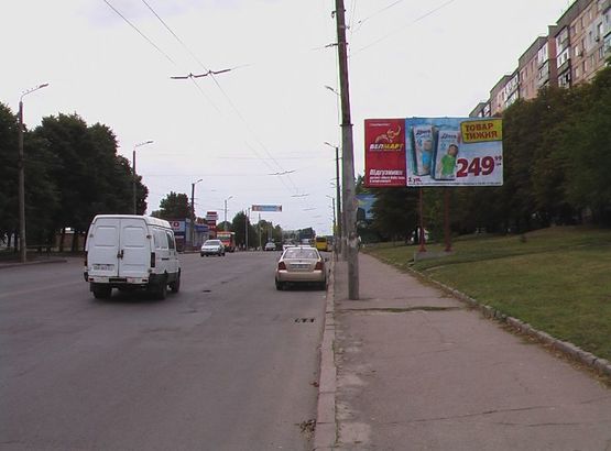 Фото рекламної площини за адресою ул. Вокзальная (ул. Окт. Революции), стомат. Поликлиника Фото рекламної площини за адресою ул. Вокзальная (ул. Окт. Революции), стомат. Поликлиника