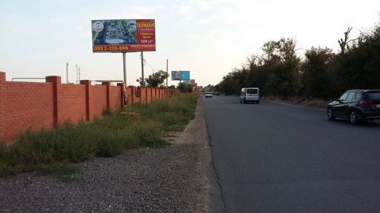 Фото рекламної площини за адресою Одесса-Черн-ка (МЕТРО 2) 2+00 Б (из города)