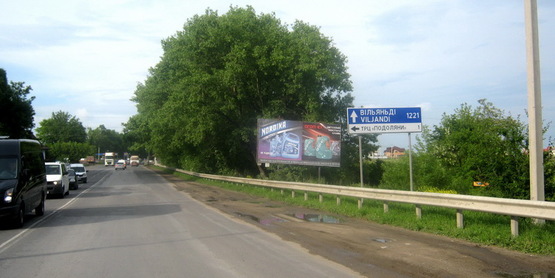 Фото рекламной плоскости по адресу 15 Квiтня (автосалон Рено) Фото рекламной плоскости по адресу 15 Квiтня (автосалон Рено)