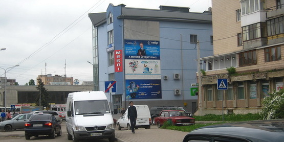 Фото рекламной плоскости по адресу вул. Живова, 37а (з боку вул. Перля, другий знизу) Фото рекламной плоскости по адресу вул. Живова, 37а (з боку вул. Перля, другий знизу)