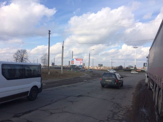 Фото рекламной плоскости по адресу Рівненська-Окружна_митний пост "Луцьк"_Епіцентр_в центр Фото рекламной плоскости по адресу Рівненська-Окружна_митний пост "Луцьк"_Епіцентр_в центр