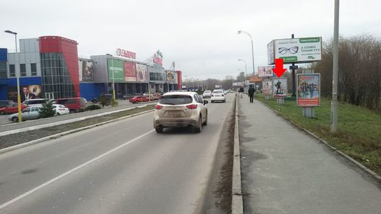 Фото рекламної площини за адресою Рыбалка М. ул., 2а, возле ТРЦ"Оазис", №2