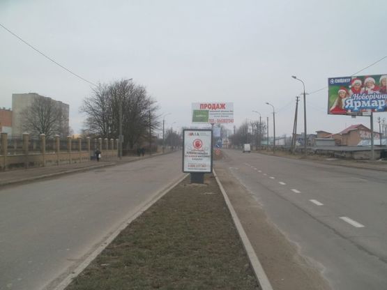 Фото рекламной плоскости по адресу вул. К.-Карого (навпроти АС"Сафрон")