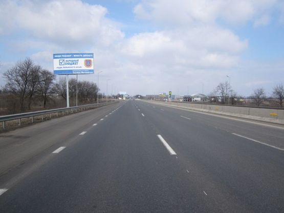 Фото рекламной плоскости по адресу Трасса  Киев-Одесса 454+350Б (в стор. Киева)