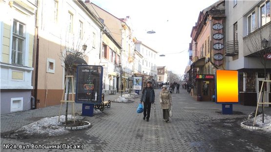 Фото рекламної площини за адресою вул.Волошина( вхід в Пасаж)),піш.зона, напрям-пл.Театральна, Капітульна
