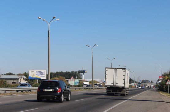 Фото рекламной плоскости по адресу пр-т Слобожанський,  ж/м "Золоті ключі"