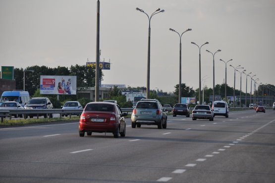 Фото рекламной плоскости по адресу пр-т Слобожанський, ТЦ "Метро", Епіцентр