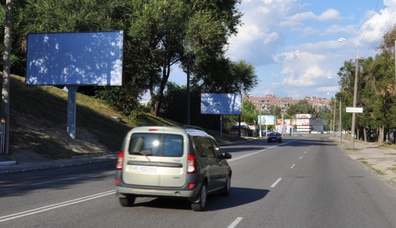 Фото рекламної площини за адресою вул. Космічна (навпроти першої ТЕЦ) 