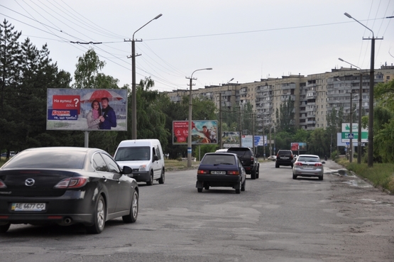 Фото рекламної площини за адресою Набережна Перемоги - колишній кінотеатр "Салют" (з центру)