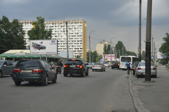 Фото рекламной плоскости по адресу пр-т Героїв - ТЦ "Перемога" (в центр)