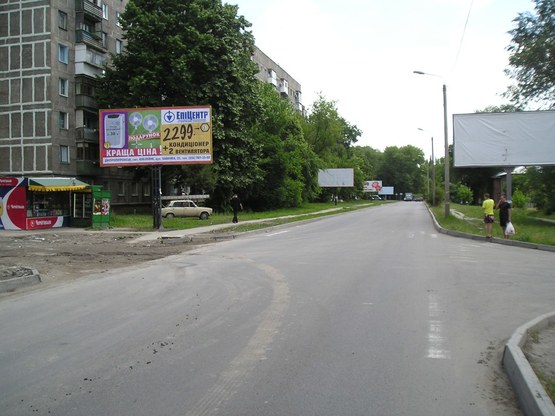 Фото рекламної площини за адресою вул. Будівельників, до пр-т Б. Хмельницького