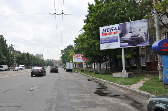 Фото рекламної площини за адресою вул. Робоча, 172, в сторону вул. Криворізька