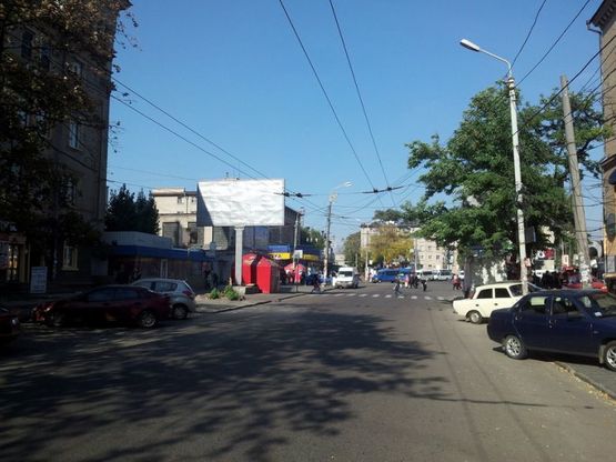 Фото рекламної площини за адресою пл.Островского-ул.Привокзальная Фото рекламної площини за адресою пл.Островского-ул.Привокзальная