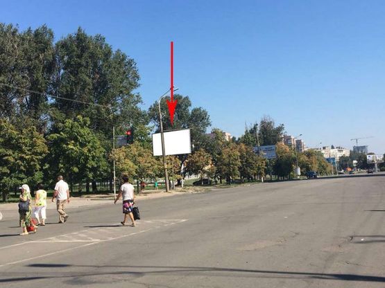 Фото рекламной плоскости по адресу t036B,просп. Героїв, 2, навпроти магазину "COMFY" Фото рекламной плоскости по адресу t036B,просп. Героїв, 2, навпроти магазину "COMFY"
